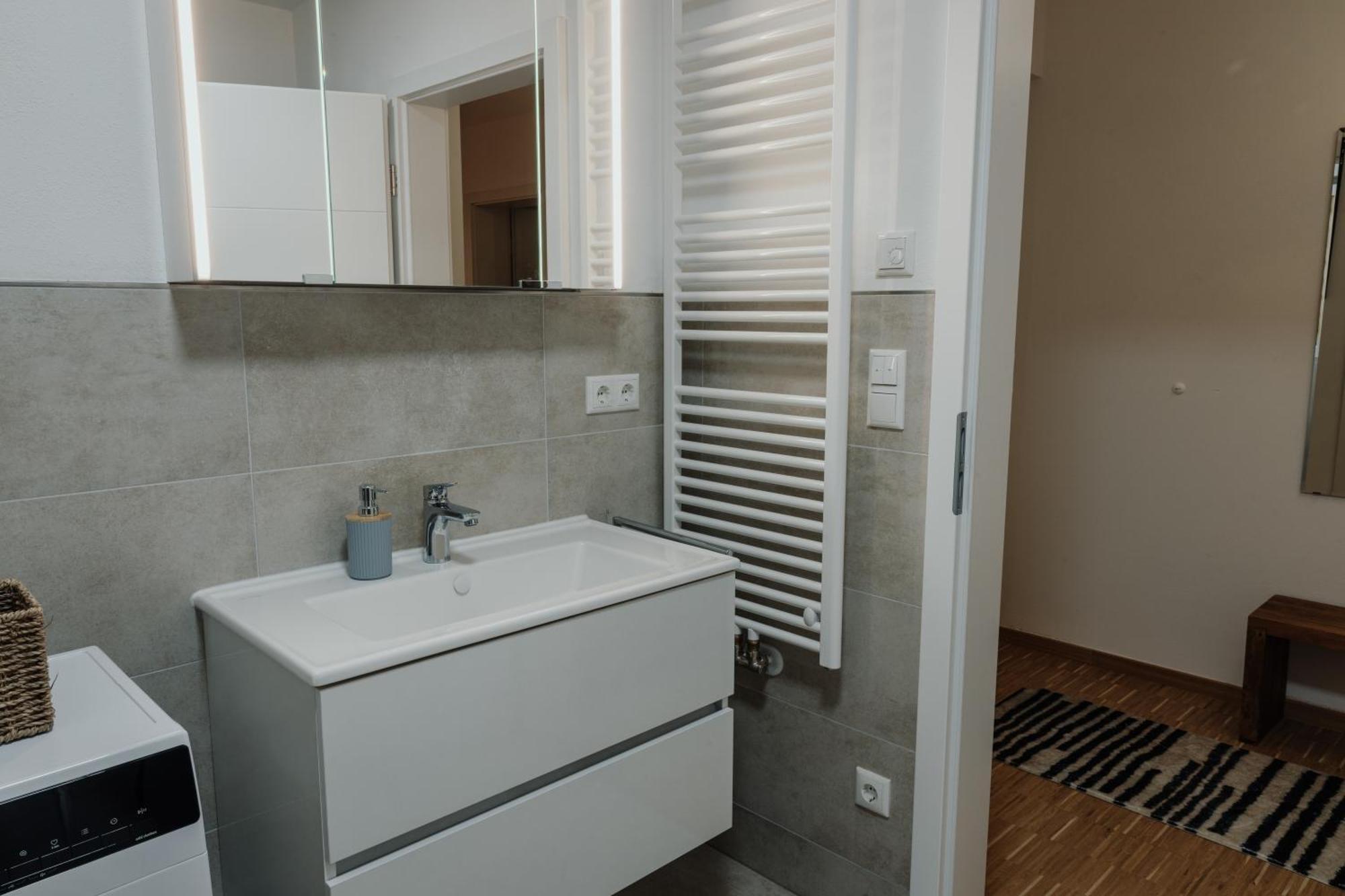 Passaus Motto Appartements! Solo - Paerchen - Familien - Gruppen Esterno foto